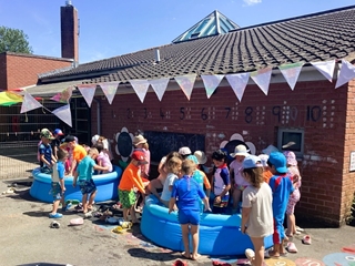 The Seaside comes to Stokesay!